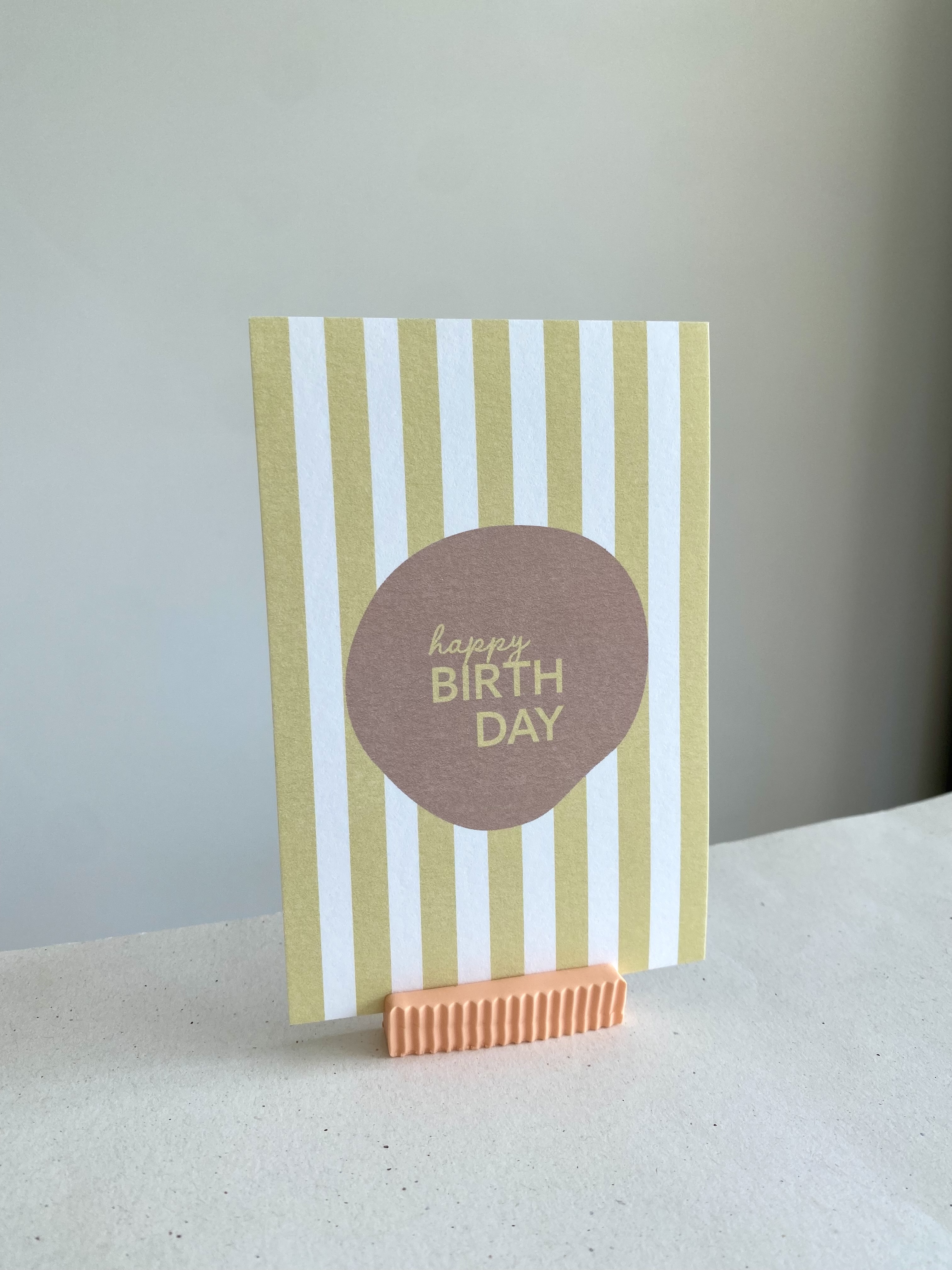Speelse uitnodigingen en kaartjes voor een verjaardag, communie of feest